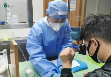疫情前线 — 急诊科的铿锵玫瑰