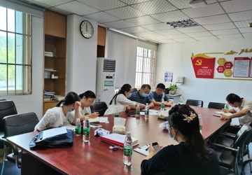 市卫健委来我院督导发热门诊建设和PCR现场验收工作