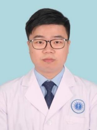 主治医师 李晨星