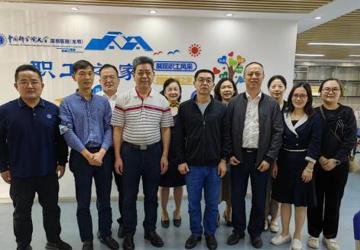 医院召开2023年五一系列活动——劳模座谈会