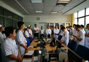 光明新区医疗集团领导深入光明新区中心医院院区临床科室调研工作