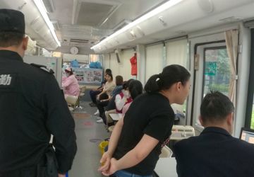 光明新区医疗集团中心医院院区开展第二场‘医’不容辞——深圳白衣天使捐血月”大型无偿献血活动