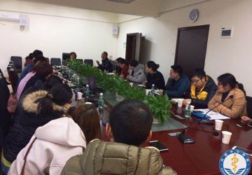 光明新区医疗集团党委召开民主生活会征求意见座谈会