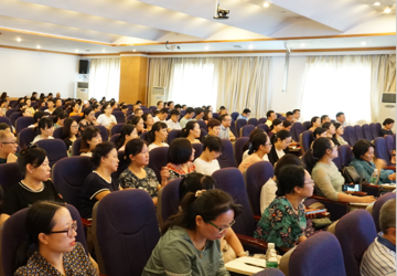 南方医科大学南方医院胡平玲教授莅临我院开展质量管理工具运用培训