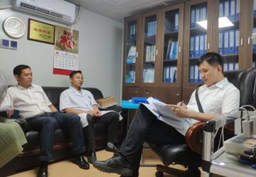区卫生健康局罗龙基副局长带队对我院进行创三甲工作调研