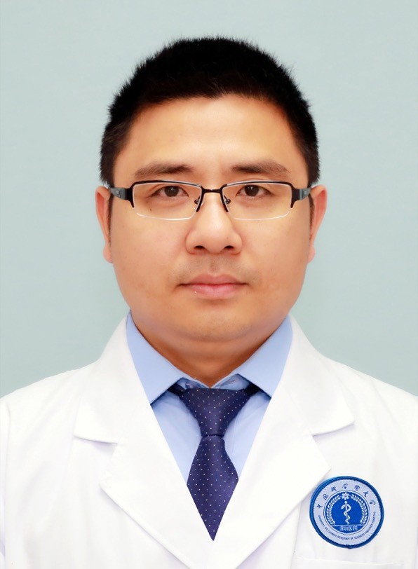 主任医师，医学博士 刘峰