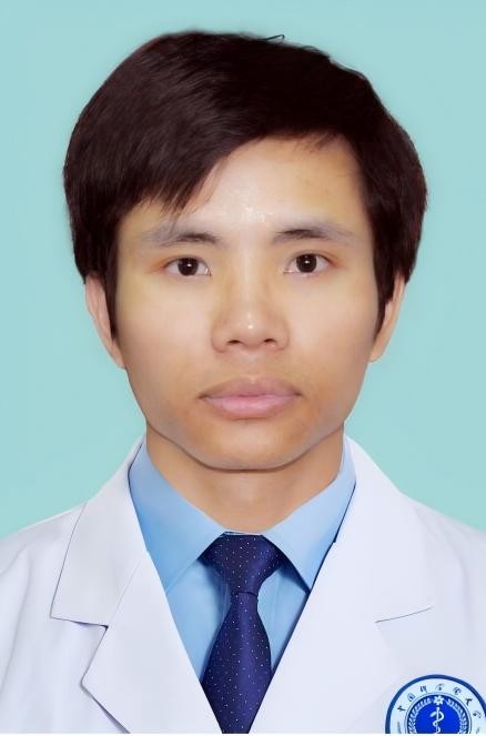 副主任医师 张强