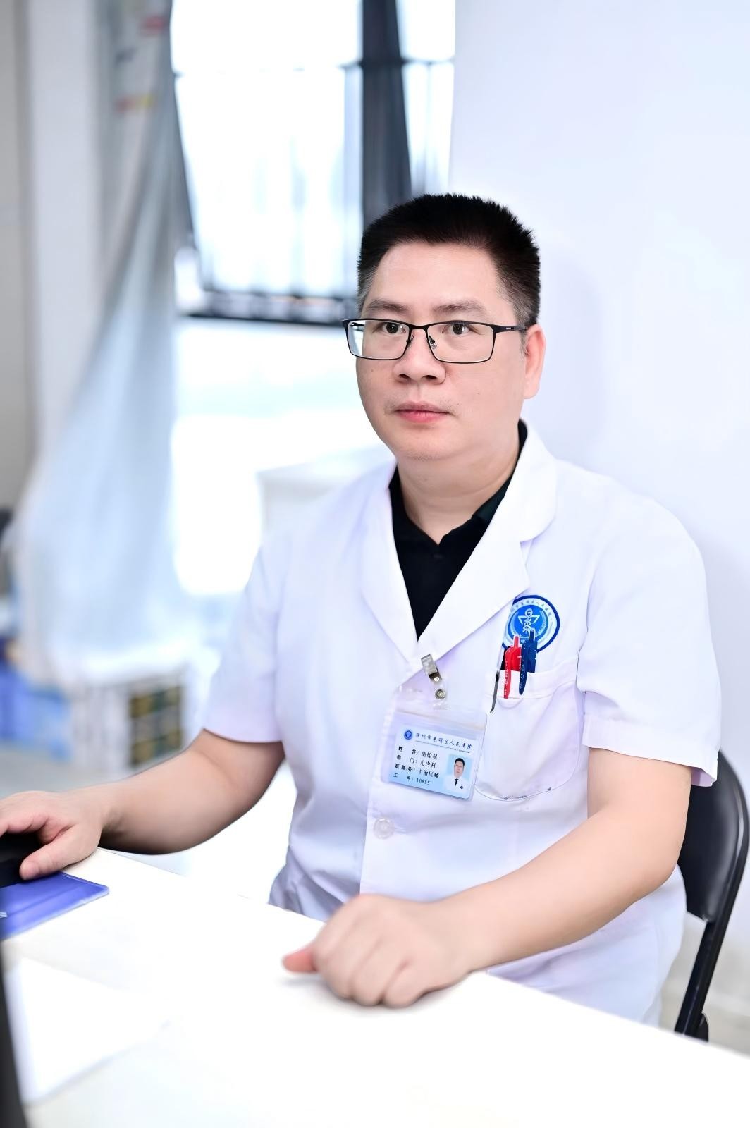 副主任医师 胡煌星