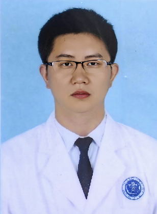 主治医师 曹峰