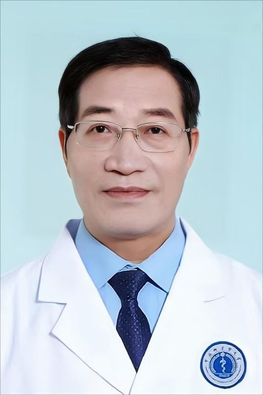  副主任医师 张保田