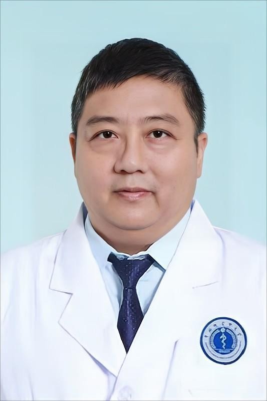  副主任医师 曾卫平