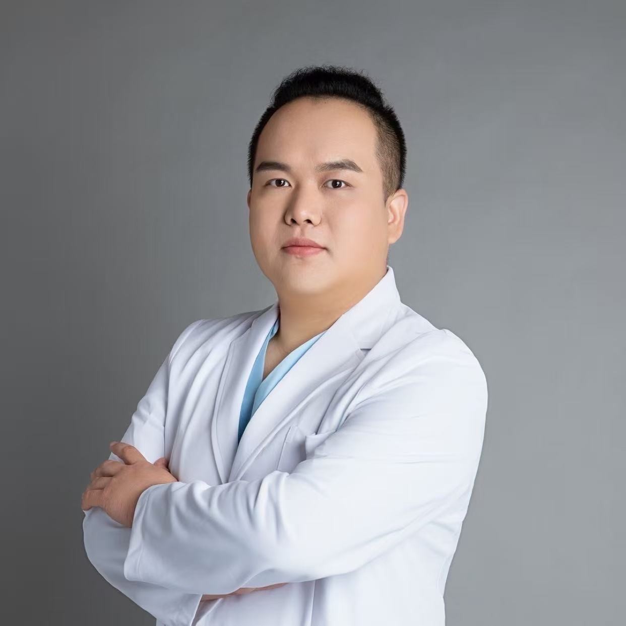 主治医师 罗一郎