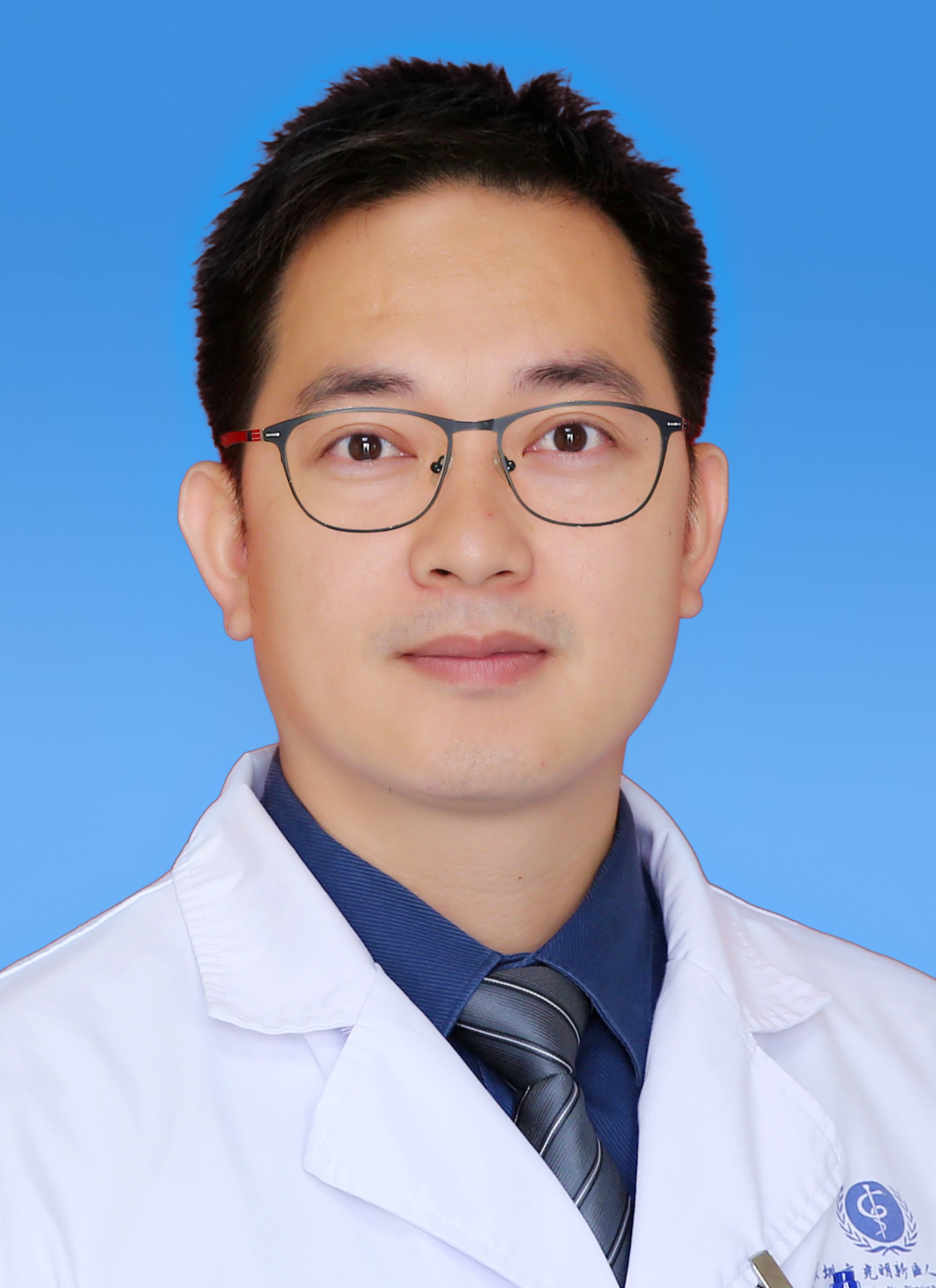 主治医师 覃学斌
